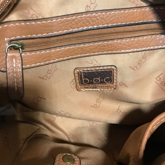 B.Ø.C Double Handle White & Brown Faux Leather Purse With Front Turn-Lock & Zipp - Picture 13 of 16